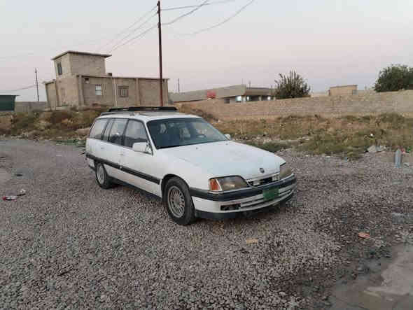 اوميگا للبيع حجم 20 كير عادي موديل 1991 سنويه خضره صاحبها موجود بالموصل شرط الوكاله والتحويل بيها كابون مال بانزين ورقي بيها السعر 15 وبيها مجال للإستفسار ***********
