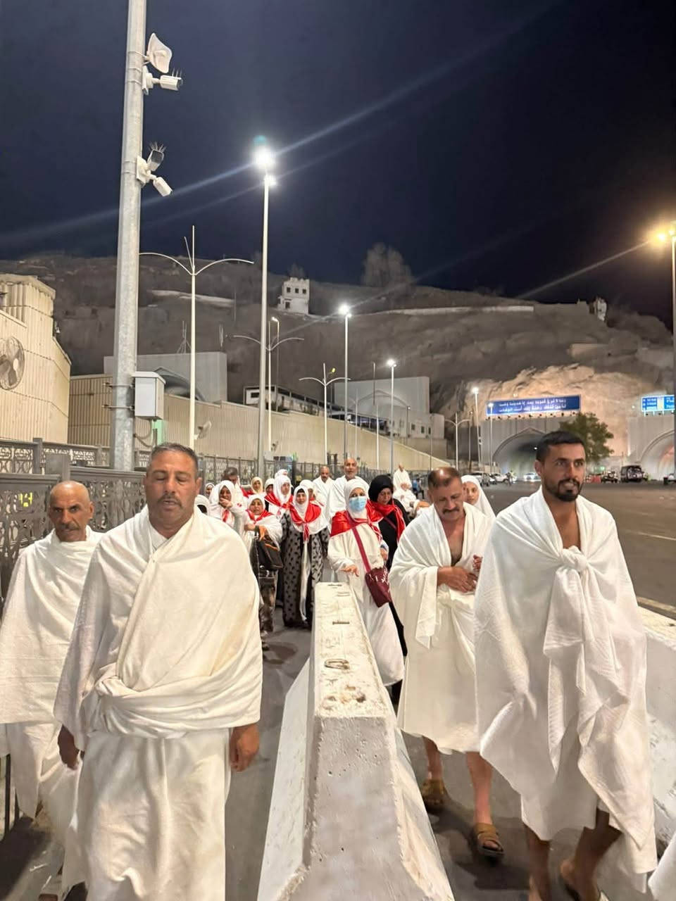 🕋 عــمــرة مــحــرم الــحـرام 🕌
✨ عمرة في أفضل الشهور

تعلن شركة الوركاء للحج والعمرة
(وكيلها الرسمي محمد حجي ياسين)
عن بداية موسم جديد

🔻تبدا الاسعار🔻 

🔰برنامج (البري)🚍
🔰 ⬅️ بسعر  ٧٥٠ الف دينار عراقي..
🛑 مدة الرحلة ١٠ ايام 🛑
شامل جميع الخدمات 
وجبتان طعام بوفي مفتوح 🍱 

‏—————◉♦️🔅🔸💠🔸🔅♦️◉————
أماكن السكن: 🏨

 • المدينة المنورة: المنطقة المركزية
 • مكة المكرمة: محبس الجن 
 • ( فندق مكة كونكورد ) 

✅أضافة الى زيارات ( المدينة المنورة ) 
🔸جبل احد 
🔸مسجد قباء 
🔸مزارع التمور
‏—————◉♦️🔅🔸💠🔸🔅♦️◉—————
✅أضافة الى زيارات ( مكة 🕋 ) 
🔸غار حراء 
🔸جبل النور 
🔸جبل عرفه 
🔸منى والمزدلفه
‏—————❂♦️🔅🔸Ⓜ️🔸🔅♦️❂—————
☑️ يسعدنا تواصلكم معنا ويمكنكم الحجز عن طريق
 🤳 الأتصال بالارقام المرفقة في نهاية المنشور 
ــــــــــــــــــــــــــــــــــــــــــــــ
👨‍💻قسم الحج والعمرة 
👨‍💻قسم كروبات السياحية⛰🏖🎢
ديالى _قضاء الخالص
***********_***********
محمد حجي ياسين 
(واتساب أو ماسنجر)

