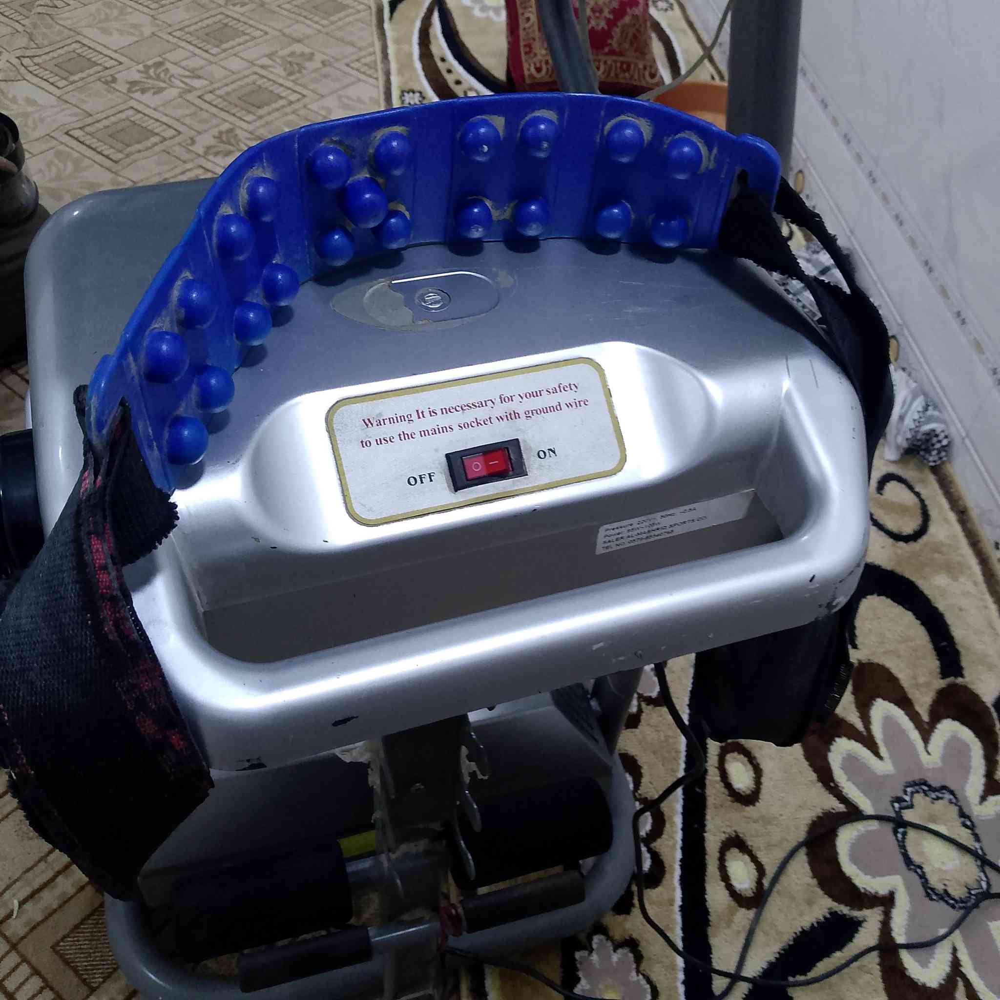 سلام عليكم خوان جهاز جري شغال تفحص و تأخذ كامل السعر 150 اي استفسار عله هاذه الرقم ***********بي واتساب
