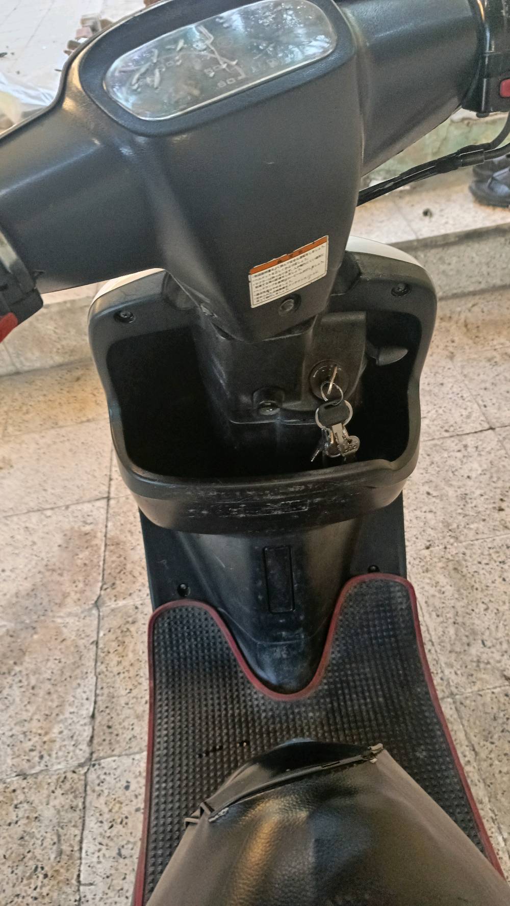 ماطور بوتين دبل سكريته
 للبيع او مراوس مع ايراني نظيف 
محرك شرط مامفتوح نظافة الماطور 80%
نارية سلف كلو شغال 
( المكان الموصل الجانب الأيسر )