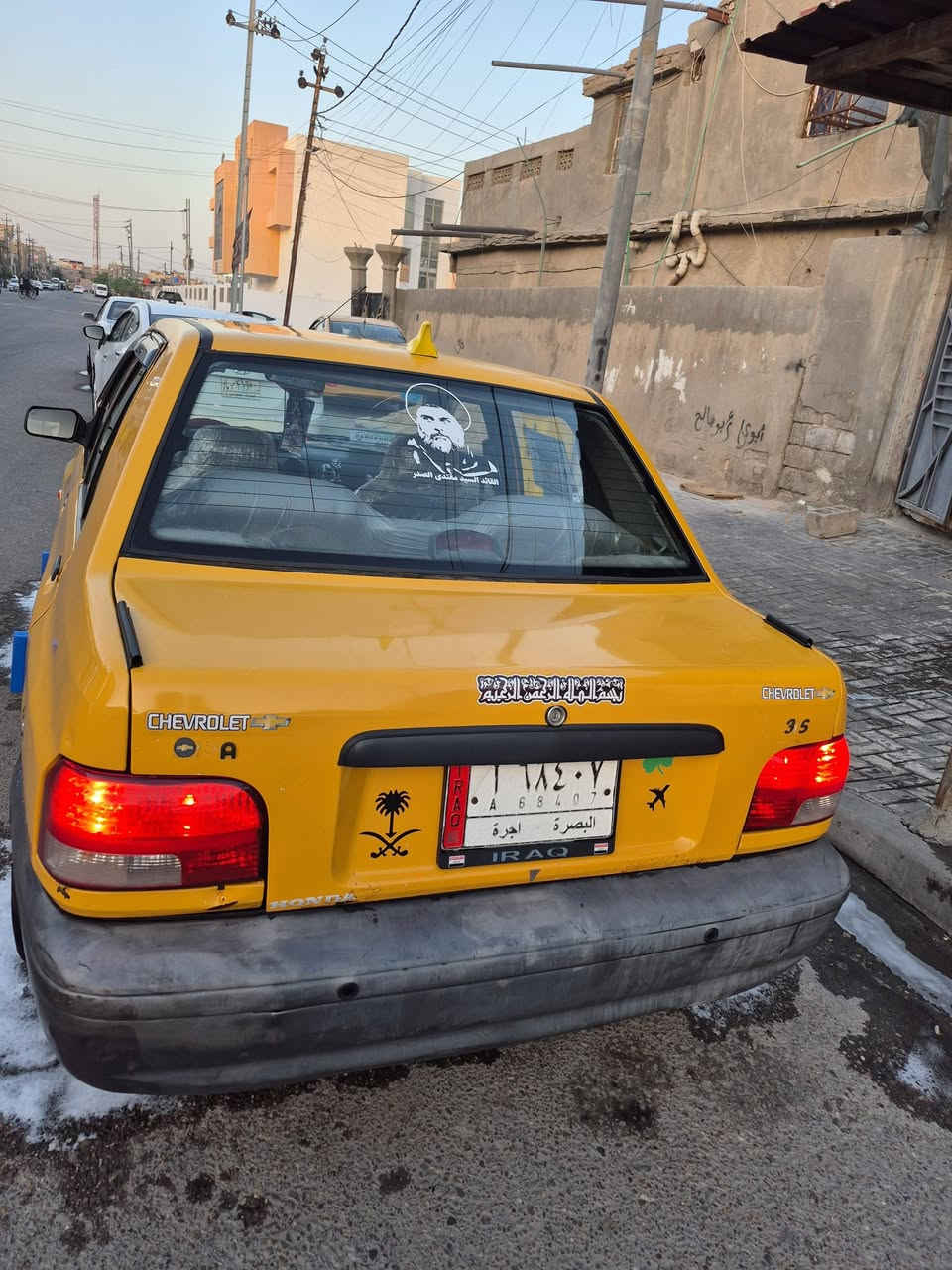 سايبة 2018 مكفولة ومصفرة مكينه وكير جدد سيارة جديده ومتعوب عليها احلة من صور مكفولة من ضربة سعره 35 مكاني بصرة قبلة مكلف بنشر هاذ رقم صاحبها ***********
