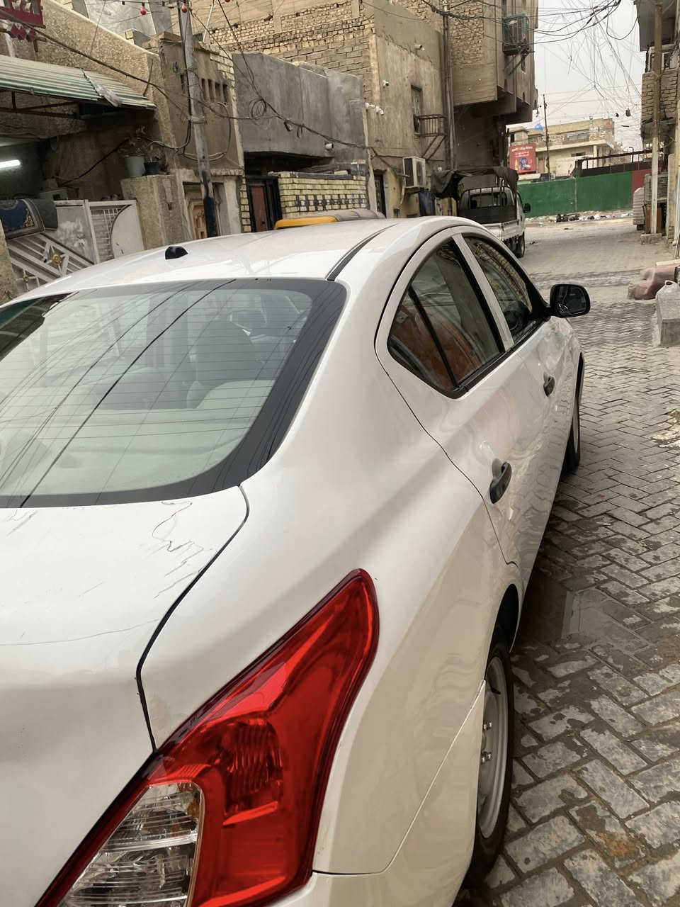 السلام عليكم 
نيسان سني هندي موديل 2022 السياره كفاله من الصبغ وتبديل وكير ومكينه كله كفاله السياره ع وضع الشركه رقم بغداد  
***********
