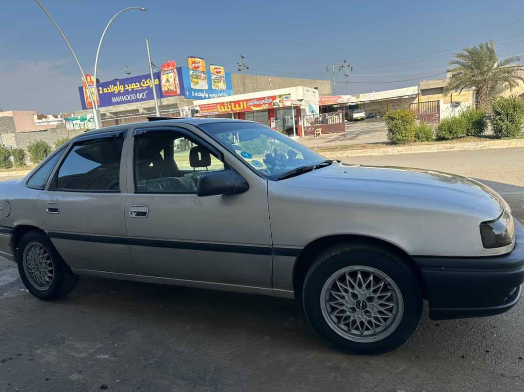 وضع شركه  اقرا تفاصيل وخابر
اوبل فكترا موديل 1993
محرك 20 
كير اوتماتيك 
رقم سليمانيه دولي جديد رقم مميز 
كير محرك صدر امامي وخلفي كله بشرط 
سياره بدون ضربه 
حتى هلالات  بلاد 
سياره بدون قطر خياس 
قاعده دبلات خلفيه واماميه  بلاد بدون خياس 
كهربائيات كله شغاله 
سعر 47 $ 
اي استفسار خابر 
***********
