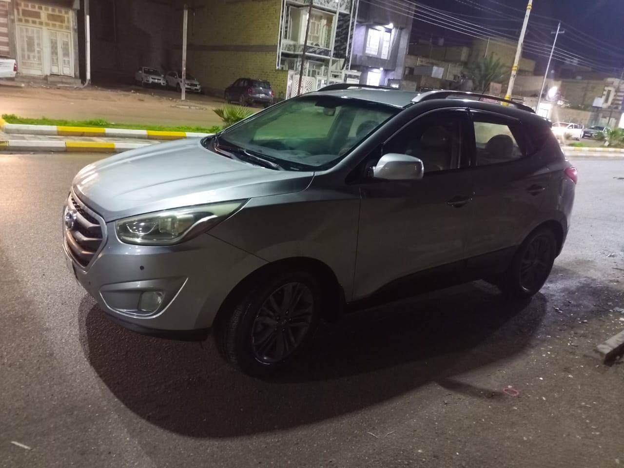 هونداي توسان امريكي 2015 حادث جاملغ خلفي وباب رقم بصره السعر 105بيه مجال مكاني ذي قار *********** ناصرية, ذي قار
