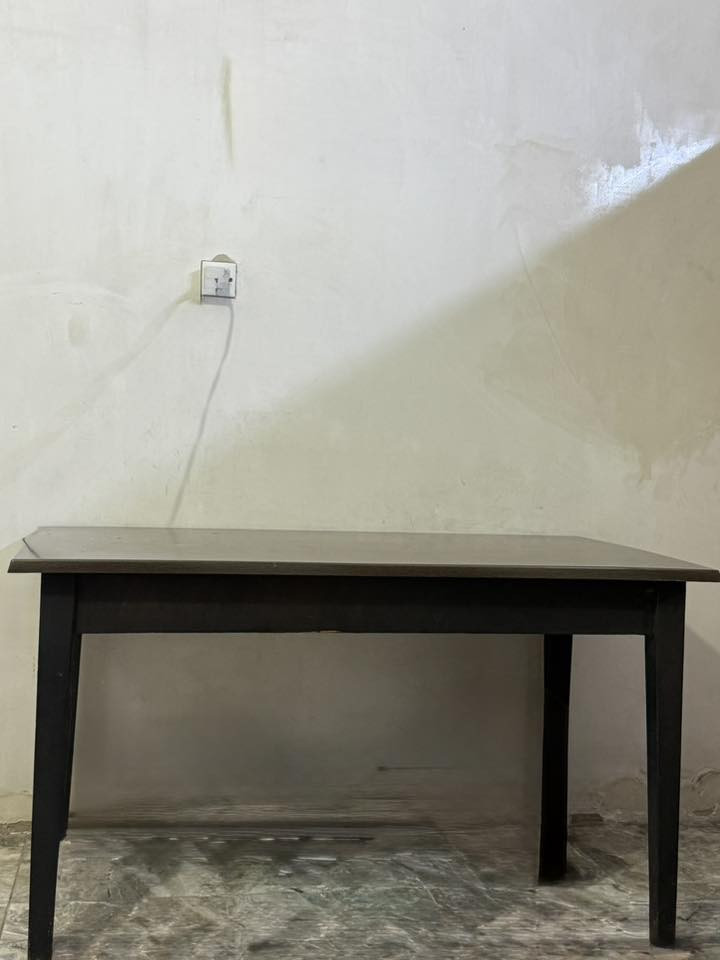 السلام عليكم
ميز طعام صاج عراقي متين جدآ معروض للبيع بسعر
٢٠٠
العنوان العامريه
*********** واتس اب
