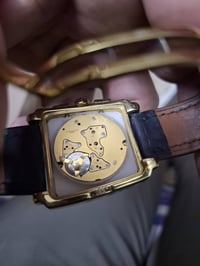 اصلي • للبيع • ساعة