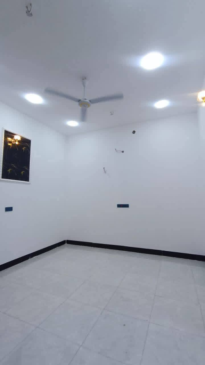 #اسعد_الله_أوقاتكم_بكل_خير👋⁉️
***********
***********
دار سكن للبيع ⛪️ بسعر بلاااش 

#المساحه :: 150 متر  بناء حديث بعده بل جيس

#يحتوي البيت على غرفتين نوم 
و ديوان 
و صاله 
و مطبخ 
و صحيات داخلي و خارجي و كراج سياره 
بيت كلش مرتب 

كافه الخدمات متوفره 

#جنس_العقار :: طابو صرف زراعي بأسم عراقي سند ٢٥ راعي لارض ساكن نفس المنطقه 

#العنوان ابو الخصيب قرب مدينه الاندلس

#السعرة 75مليون  و بي مجال 
#للاستفسار الاتصال على الهاتف 📞📳
📳((***********
