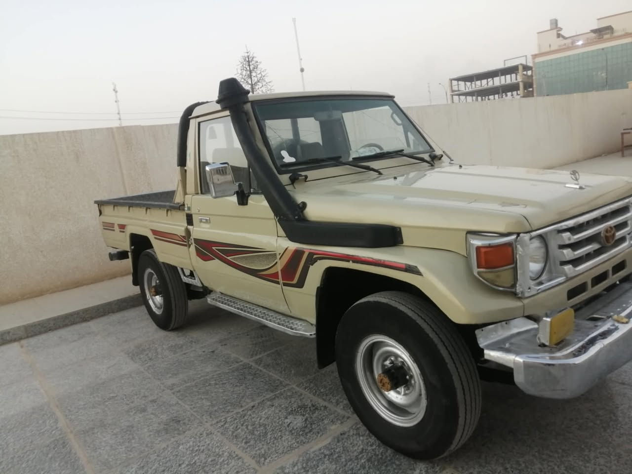 حوثيه للبيع موديل 88رقم ديالى مشروع وطني التفاصيل الاتصال ***********
