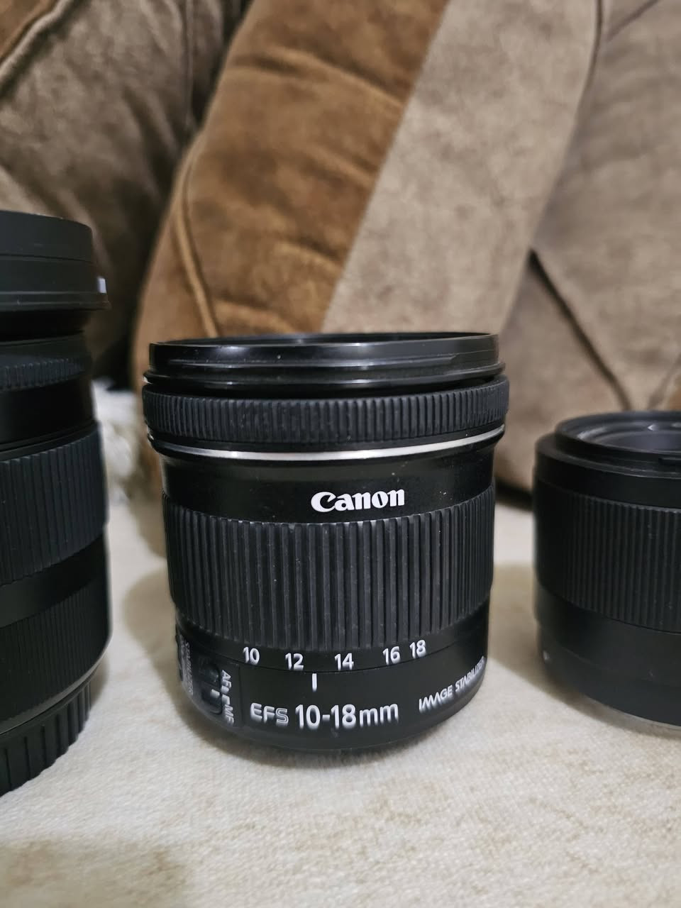 عدسات للبیع
1 سوني فول فریم واید  f 2.8 20mm فلتركس 150$ 
2كانون واید 10_18 سعر 100$
3 كانون 50mm فتحة 1.8 ... 110الف 
4 سیكما لكانون 17_70 ... سعر 155$ 
....
مكاني اربیل و توصیل موجود اذا شركات توصیل ینقلون عدسات


**إذا كنت صاحب هذا الإعلان وتريد حذفه لأي سبب، رجاءا أرسل رسالة إلى الدعم الفني**