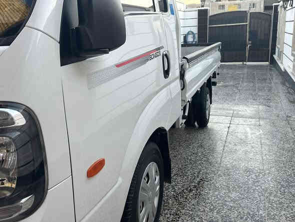 السلام عليكم 
كيا بنكو مسكر للبيع موديل 2021
السيارة نظيفة كاملة يمكن بيها خيط بخار 
مثل ما موضح نظيفة جدا
ماشية 58 الف
المكان بغداد 
السعر 160
***********
