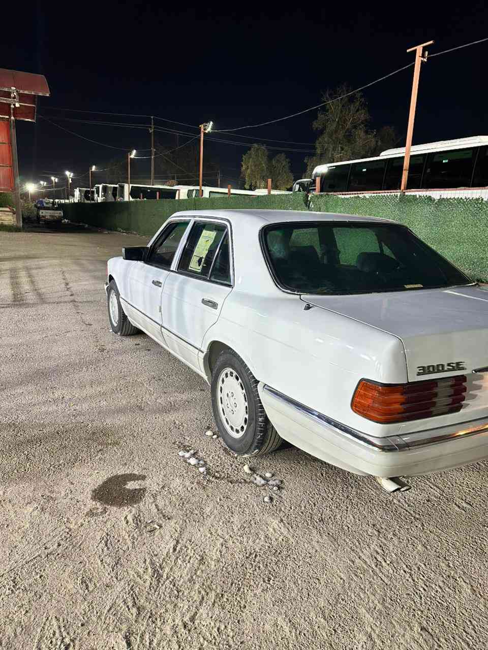 يالله من رخصت الادمن مارسيدس 300 موديل 91 رقمها صلاح الدين وارد يابان بدون فتحة السنوية إلى 29 سيارة دواخلها حلوة مكينة وكير حلوات نقصها تبريد وبيها كابريتر مو عنكبوت السعر 58 وبيها مجال إنشاء الله رقم الهاتف ***********
