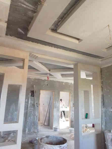 توفيق لاعمال الجبس الملكي واللبخ مساطر وكادر مصري رقم التواصل ***********
