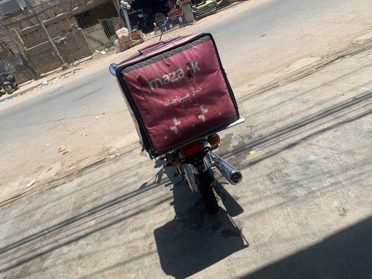 السلام عليكم سولنك موديل 2025  اربعه كير نضيفه وكلها ع حطتها. حتى زنجيل مالتها ماشيه ١١ آلاف وجديده بس تانكي وصفاحيات مارونيات والتانكي نزرف وبدلتهن والصفاحيات البلاديات موجودات وتجي سيامه واني مشتريلهن جوبلس تيارات او وياله 
ب٦٠٠ بيها مجال لو مراوس نفسها بس سلف اريد ***********
