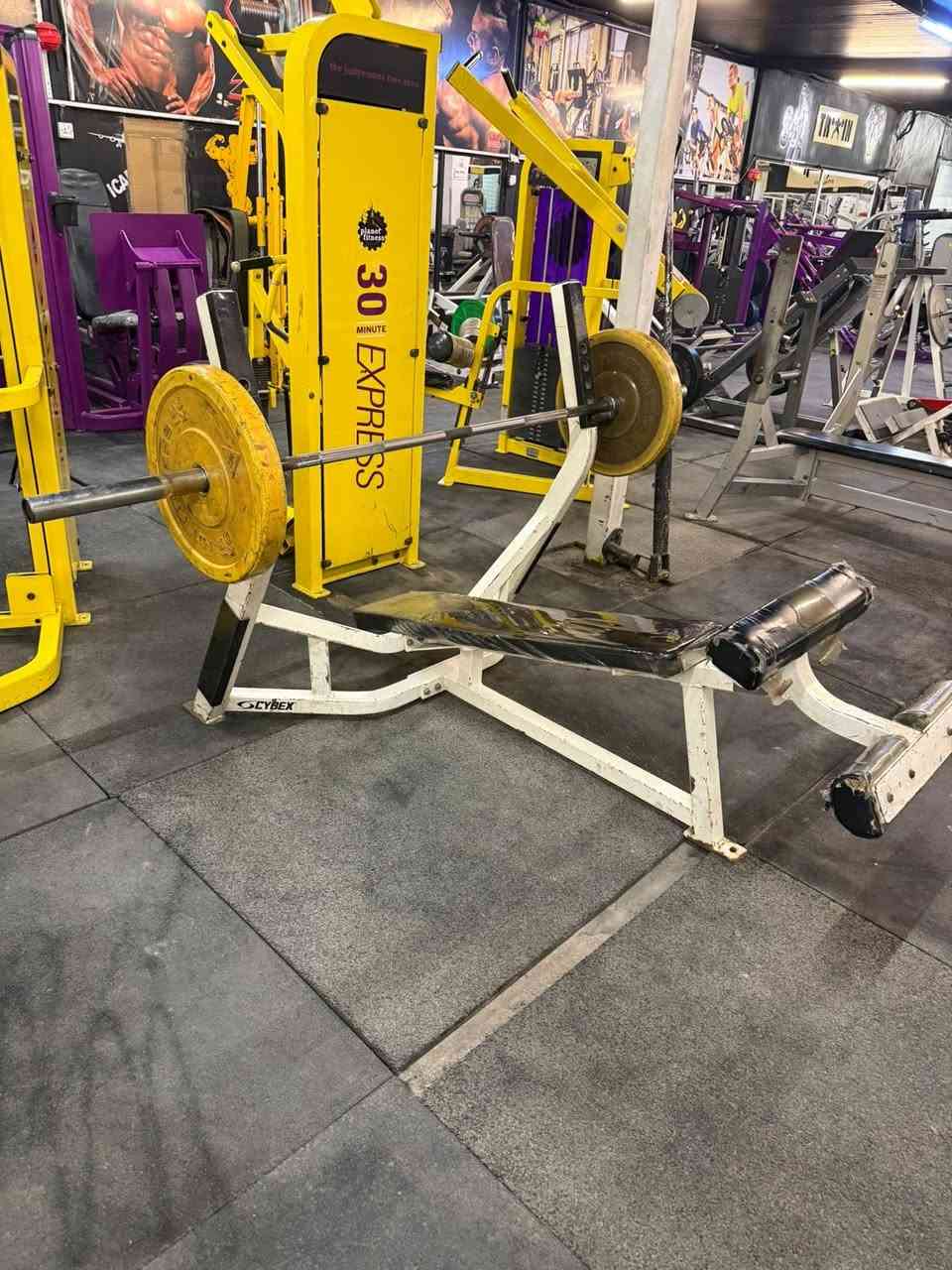 السلام عليكم.... اجهزه مفردات للبيع ....


**إذا كنت صاحب هذا الإعلان وتريد حذفه لأي سبب، رجاءا أرسل رسالة إلى الدعم الفني**