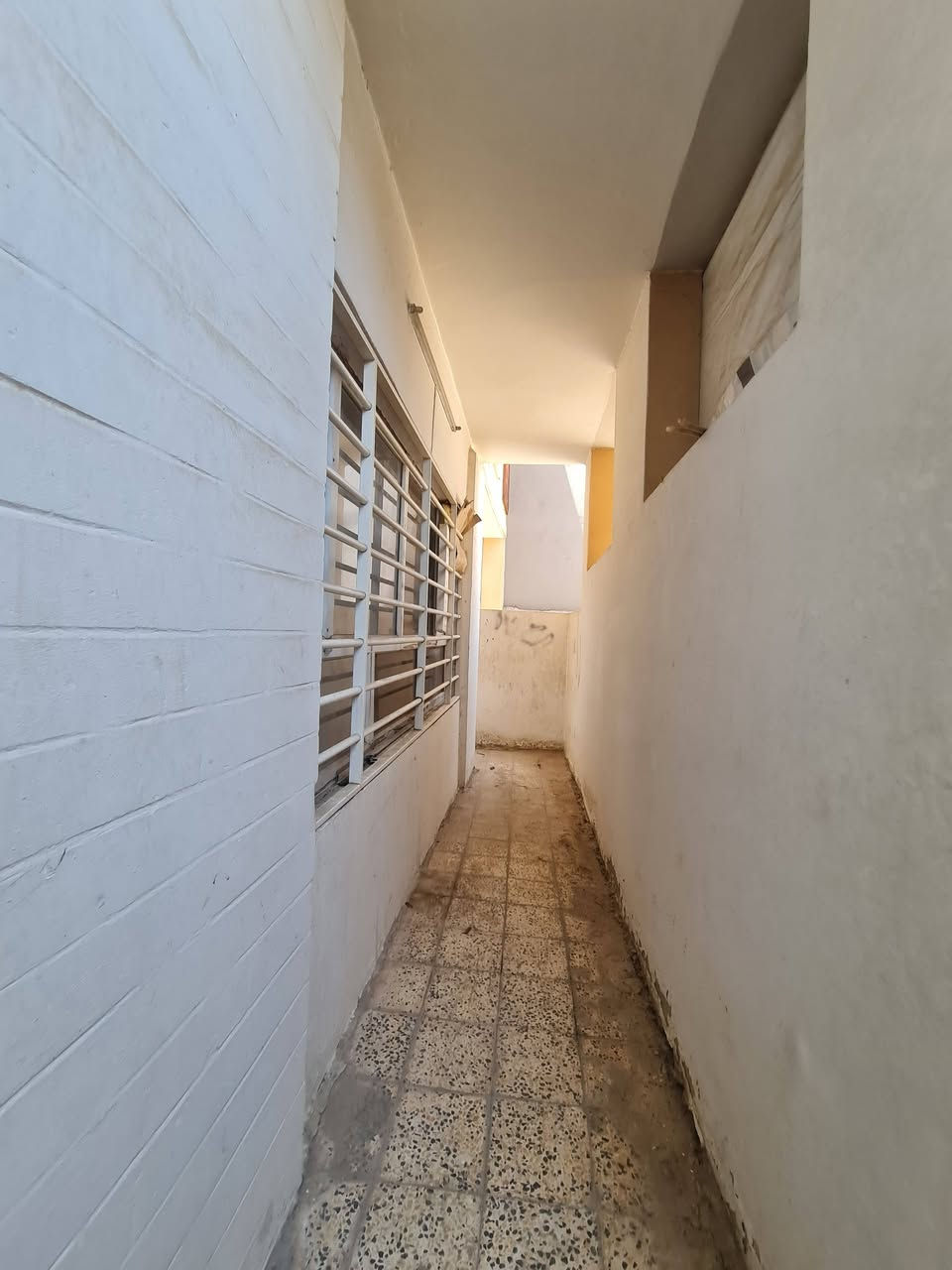 للأيجار الدار الطابق ألارضي🏠(المساحة250م)

الموقع الدار/حي البلديات قرب متوسطة الشام للبنات 

غرفتين نوم وهول واستقبال واسعة ومطبخ ومخزن وصحيات وكراج 

(بدل ايجار الدار 450الف)

للأستفسار مراجعة مع مكتب الوطن للتجارة العقارات  
العنوان الموصل حي البلديات من جهة السكر قرب سانكو مول 

أو الاتصال على الارقام التالية 
كؤرك/*********** 
أسيا /***********

