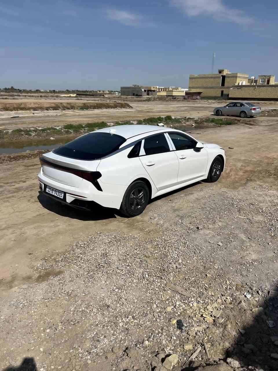 سلام عليكم 
كي فايف 2024
 لد امامي لد خلفي
حساس امامي خلفي
شاشه متصل
مكينه 2500
ماشيه 30 الف 
كفاله عامه 
رقمه أربيل دولي باسم شركه وكاله  أو تحويل 
 السعر222 مجال
***********

مكاني ذي قار قلعه سكر
