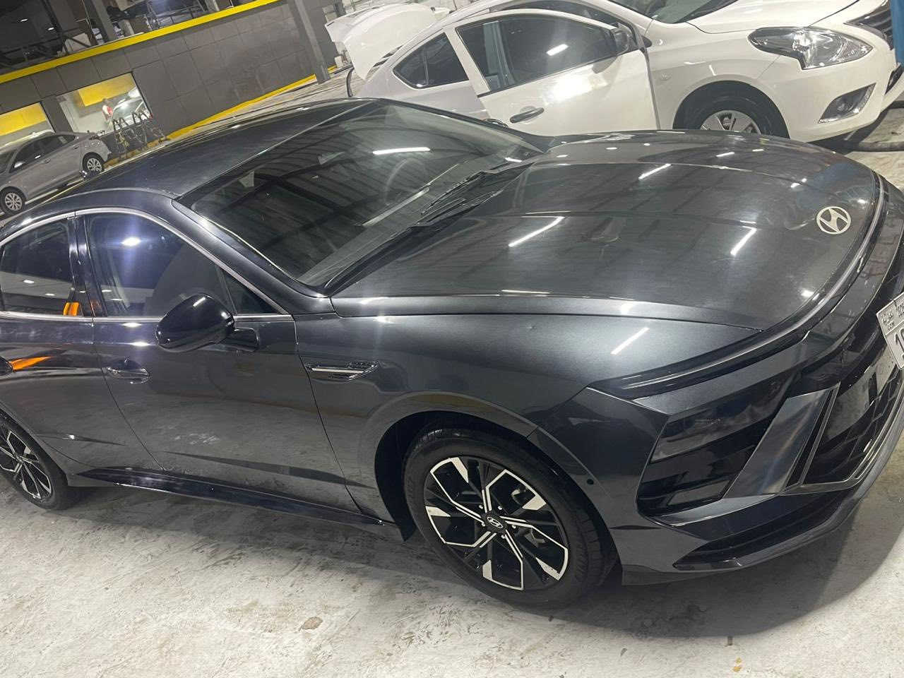 سوناتا 2024 نص مواصفات بيع فقط بدون مراوس
بيها صبغ صفحه وقماره

ماشيه 16 الف 

رقمها بغداد الجديد 66550 مرقمه 

مكانها سيديه 

السعر 155 ورقه وبيها مجال 

***********
