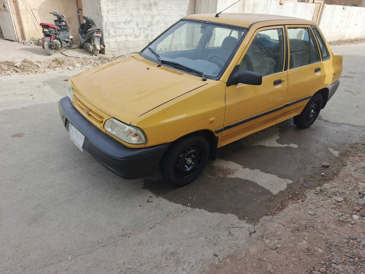 السلام وعليكم شباب سايبه موديل 2012كير مكينه شواصي جدد سياره بلاديه كله بيه صبغ خياسات  معمره فقط مصفره تحويل ثاني يوم سعر ٢٨وبيه مجال مكاني بغداد مرور التاجي ***********
