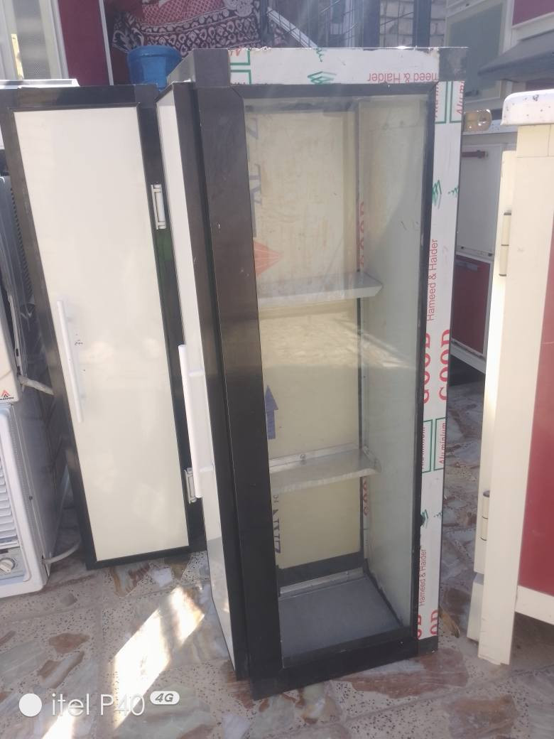 رفوف أو صيدليه صير قطعتين تفصال جديد مستخدم قليل سعرهن 75قفل *********** عمارة, ميسان
