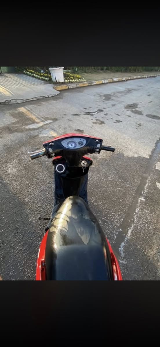 دراجه ثعلب للبيع مكينه 58 كابريتر دراجه كلشي بيها جديد كفرات بلادي دشبول شغال كهربائيات شغاله الدراجه خير من الله السعر 525 وبيها مجال بسيط مكاني مدينه الصدر ***********
