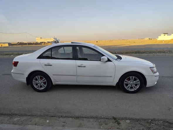 سلام عليكم للبيع سوناتا موديل 2011 خليجي رقم اربيل فول مواصفات واحد. عله واحد بشرط تحويل ووكاله سياره جاهزه من كل شي  بدون نواقص بيهه خمس قطع ونص بونيد وجاملغ تبديل والبقيه اثر شخوط تخم تاير جديد تبريد حار وبارد لايتات زيلون محرك 2400 
عنوان كلار    سعر.  115
لتواصل ***********
