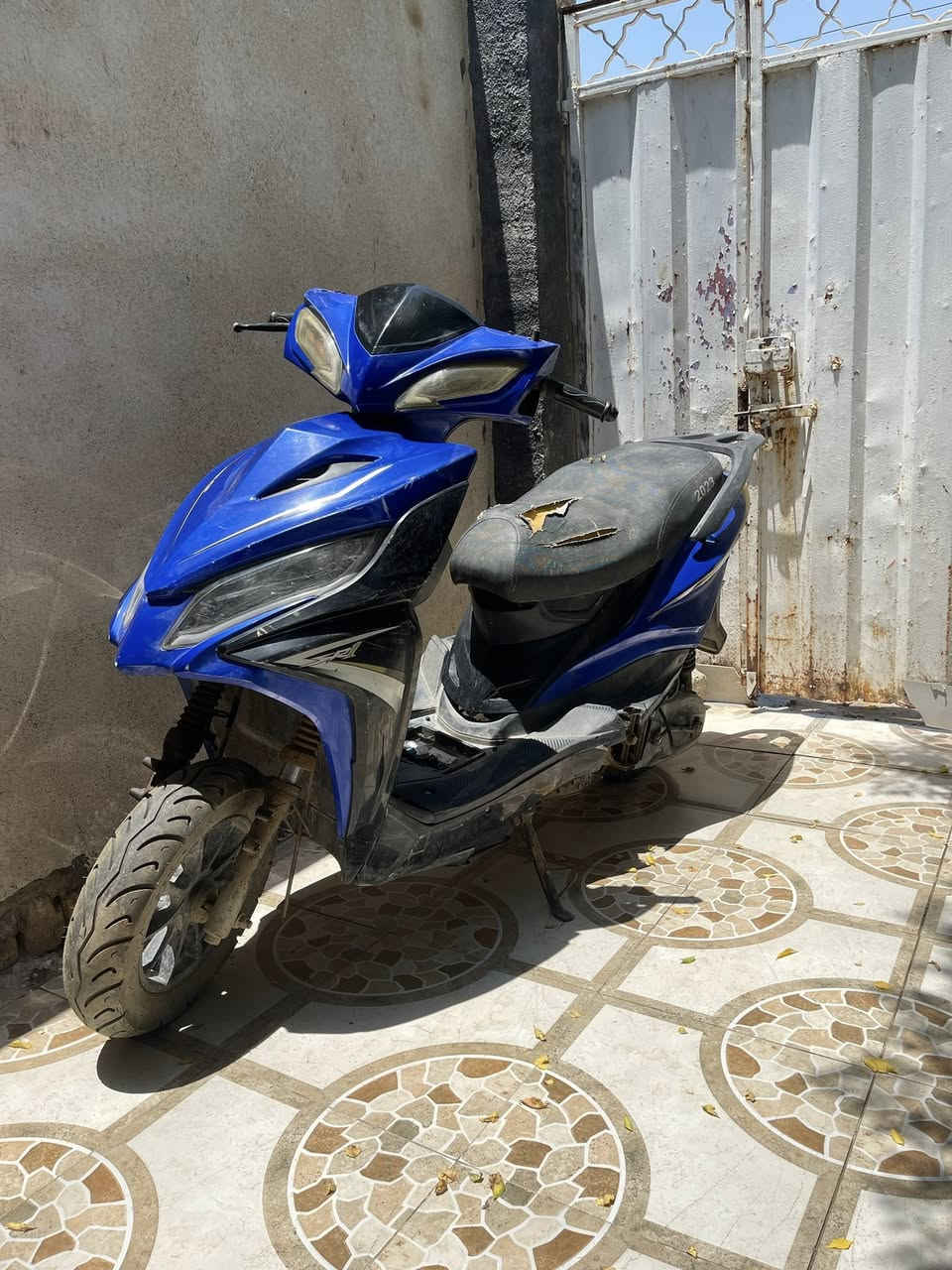 دراجه سكنس صيني للبيع  
مكينه مفتوحه مره وحده  
السعر ب١٠٠ وبيه مجال حك الجيه


**إذا كنت صاحب هذا الإعلان وتريد حذفه لأي سبب، رجاءا أرسل رسالة إلى الدعم الفني**