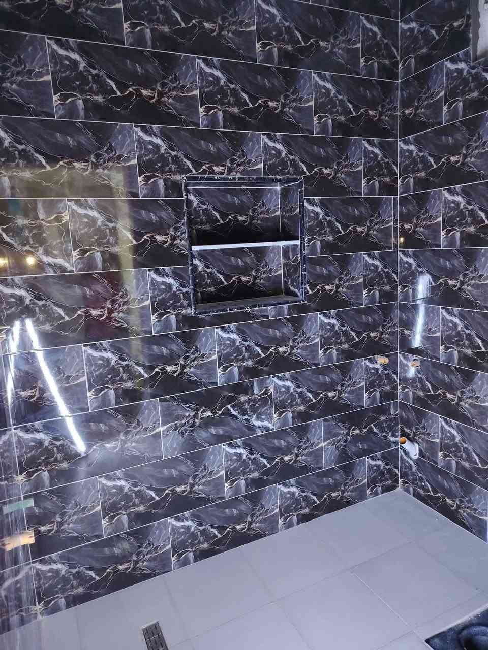 *********** خلفيه سراميك وكاشي مصرى متفرغ مقيم بي  بغداد
