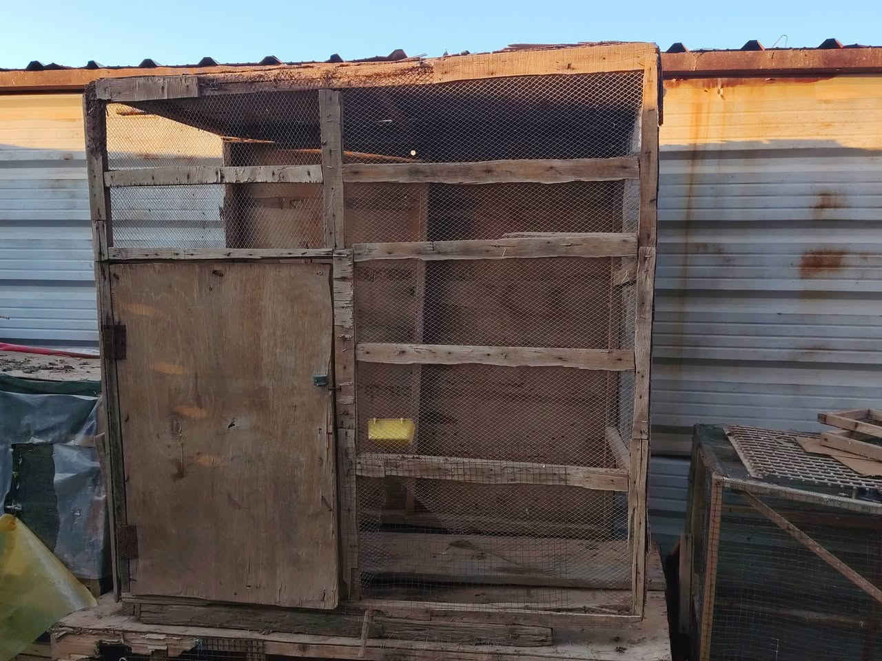 متوفر اقفااص لل بيع 
***********
***********
