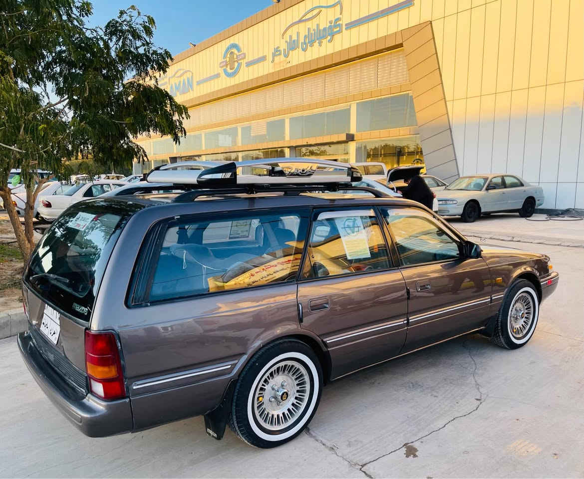 ...﷽....

....ماشاألله.... مازدا استيشن ١٩٩٢
هةشت و بةخ گير و مةكينه بةشةرت
سةنةوى تازةيه تاكوو ٢٠٢٨ بةشةرتى تحويل و غةرامه ،
ليدراو و رزيوى نيه و بؤى مةگةرى ،
دةعامى بؤ دةعامى بةشةرت نمونةيه ماشاالله،
بةرگه دةرگاى ئةوروپى لؤك دةشپوول و كارةبايى مةزبوت و لؤك،
تندوتؤله و چركةى تيا نيه ،
نوك بؤ نوك نمونةيه و بةشةرت،
سعر // ٥٠ 
شوين// كةلار 
*********** كالار, السليمانية
