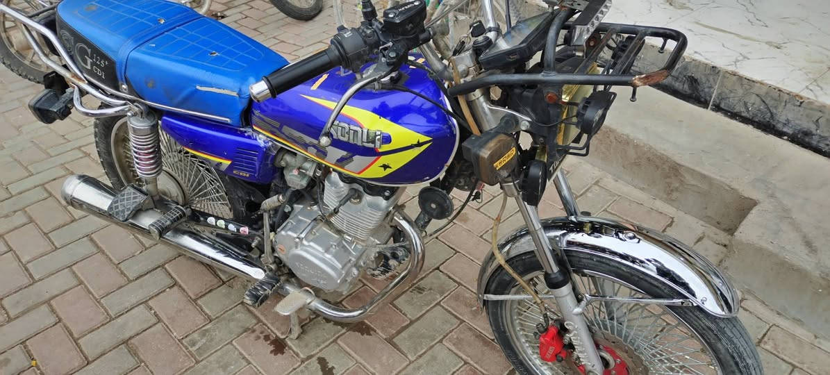 السلام عليكم 

دراجه تايكر ٤ كير موديل ٢٠٢٤
محرك نضيف ممفتوح
كهربائيات كامله
شاشه الكترونيه
كهربائبات لايتات ضفيره مال شركه
من الاخير جاهزه مجهزه 
رايد مراوس بسيفان موديل ٢٠٢٣ نضيف


**إذا كنت صاحب هذا الإعلان وتريد حذفه لأي سبب، رجاءا أرسل رسالة إلى الدعم الفني**