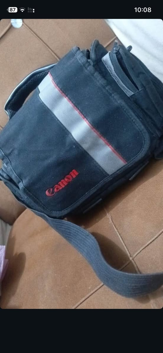 كاميرا للبيع كامل ملحقاته الشراي يتفضل خاص السماوا, المثنى


**إذا كنت صاحب هذا الإعلان وتريد حذفه لأي سبب، رجاءا أرسل رسالة إلى الدعم الفني**