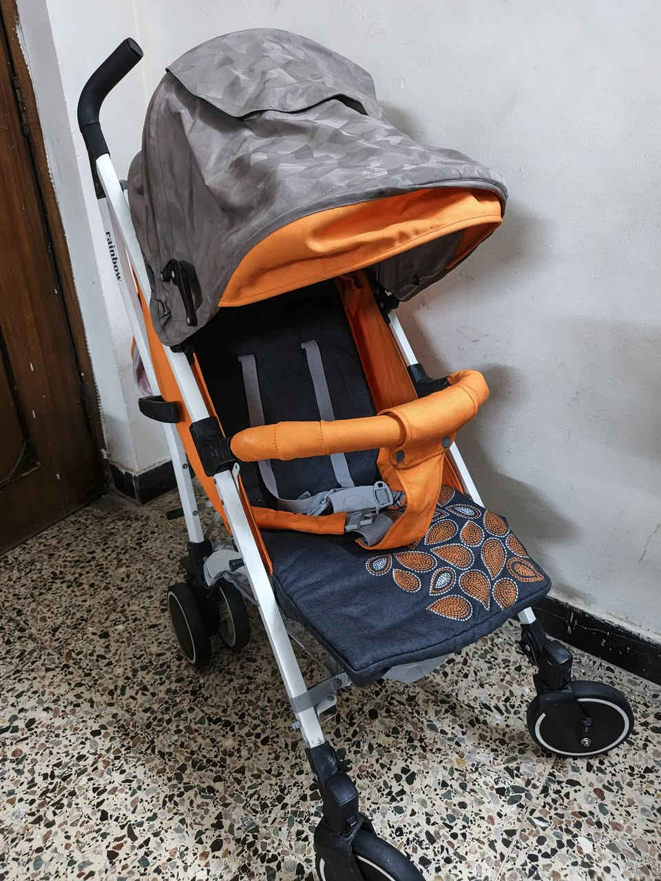 مكلف بالبيع عربانة أطفال نظيفة بسعر ٤٥ الف العنوان الجانب الايسر


**إذا كنت صاحب هذا الإعلان وتريد حذفه لأي سبب، رجاءا أرسل رسالة إلى الدعم الفني**