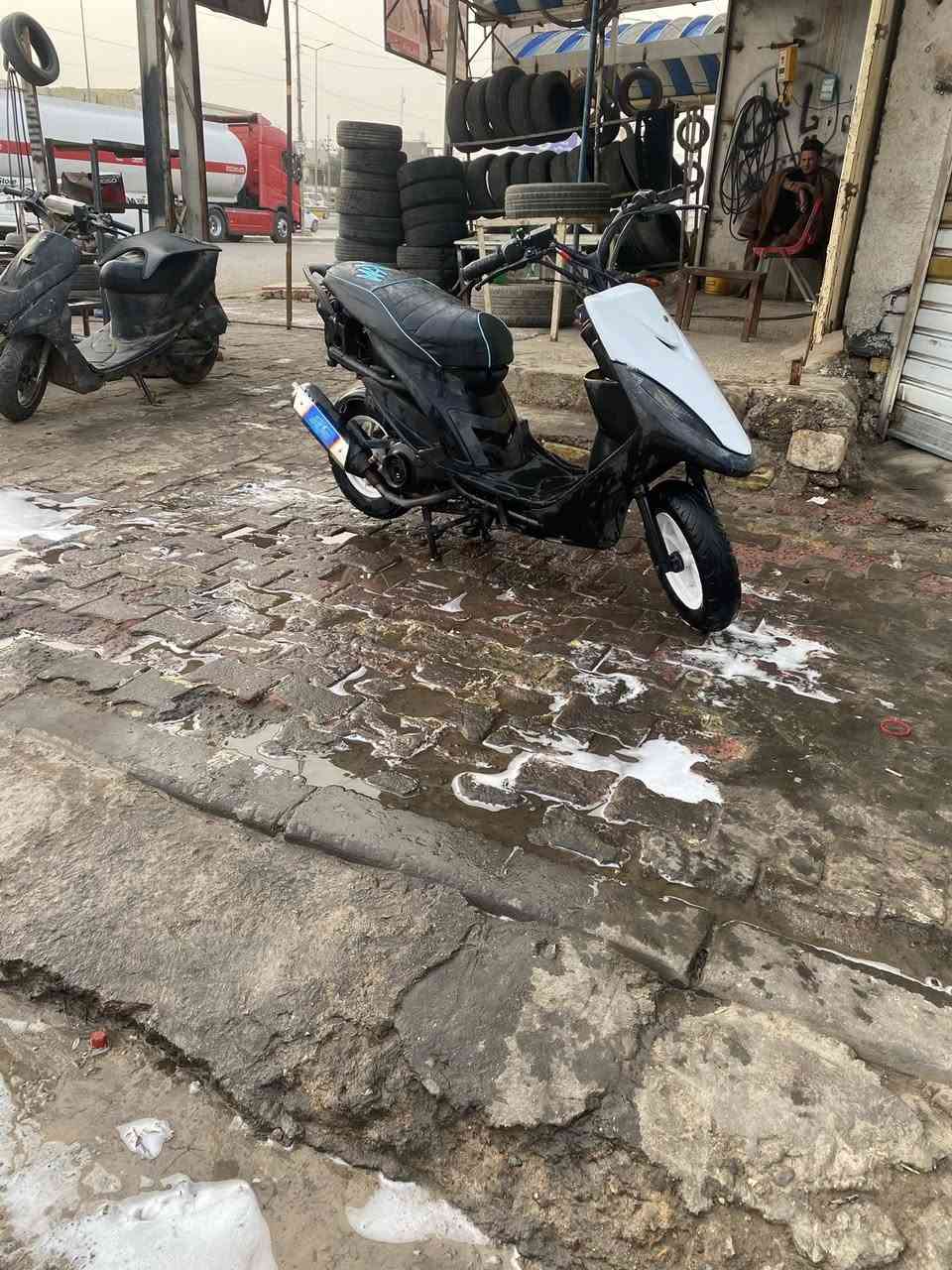 السلام عليكم دراجة ماكس عدلة بوشة )55( للبيع دراجة خير من يم الله نضيفة شلعة معدل  سعر 600 بية مجال   أو مراوس عادي أيراني بدون فرق  وحدة بوحدة دراجة أوراق. () مكلف بل نشر. هاذ رقم لولد )( ***********)( عنوان حي المعلمين القديم 🚸🖤
