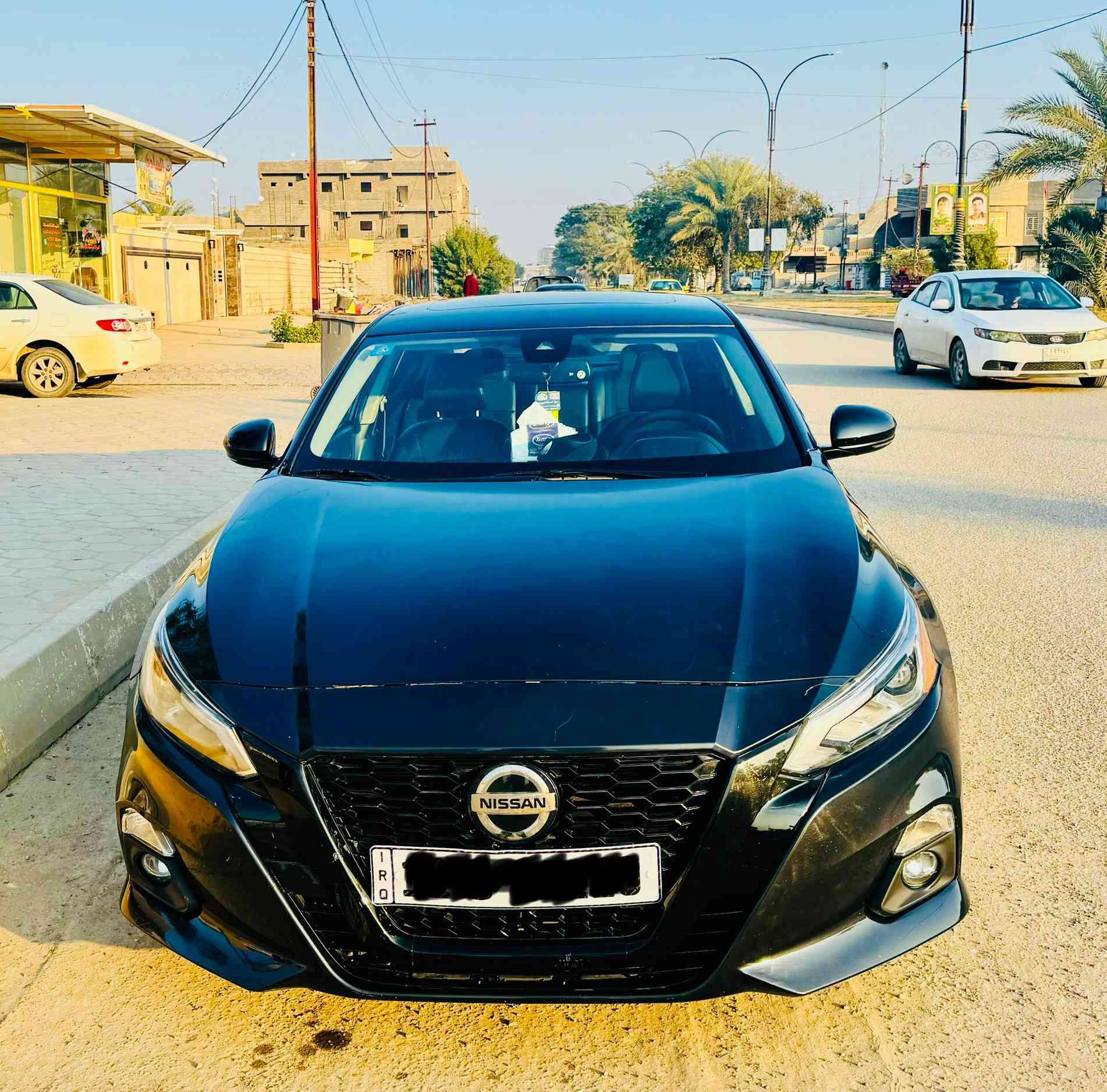 السلام عليكم ورحمه الله وبركاته 
نيسان التيما 2020 
SL فووول مواصفات
ماشيه 144
رقم بغداد  الجديد
حادثه بنيد وچامرلاغ
تخم تاير جديد
صدر جديد
گير محرك مكفوول
مكان بلد سيد محمد
سعر 132 وبيه مجال بسيط
***********
