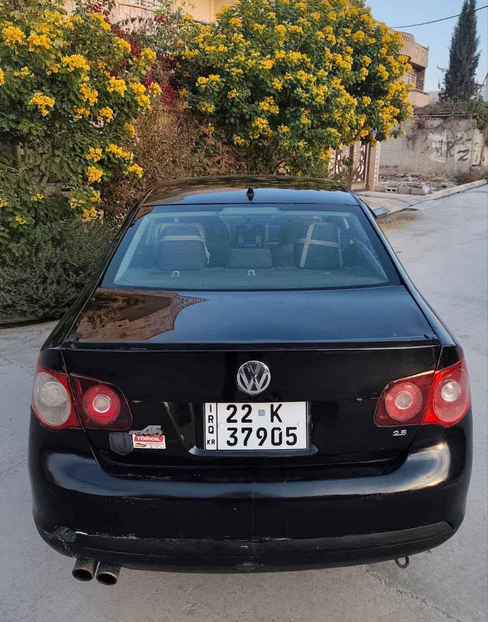 جيتا 2009 محرك 2.5 v5 تنفس طبيعي المرغوب بدون تيربو
رقم اربيل انكليزي جديد سنوية الى 2030 
السيارة باسمي 
محرك و كير شرط   
مواصفات السيارة كير اوتو تبريد تدفئة ، تدفئة كشنات مرايات كهرب مثبت سرعة 
ضرر السيارة 3 قطع فقط باب النفر والخلفي اليمين والجاملغ الخلفي يمين وبيها اشياء بسيطة ،
السيارة بيها كوبون الكتروني 
السعر 70 ورقة
مكان السيارة الموصل التعليم العالي 
***********للتواصل واتس
