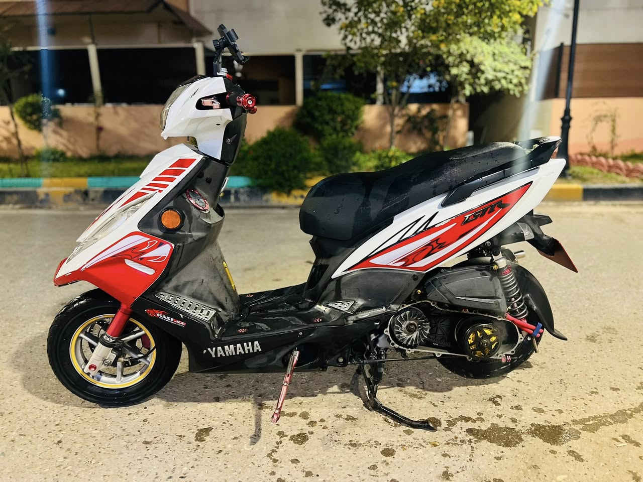 السلام عليكم 
دراجه جيتي ار مزوده من كلشي كلجات رياضي  بس محرك بلادي دراجه كفاله صاله فتره من اخذته رمبه دشبول 3 الوان متغير 
بغداد ناحيه لوحده قرب بسمايه 
*********** 
سعر خاص
