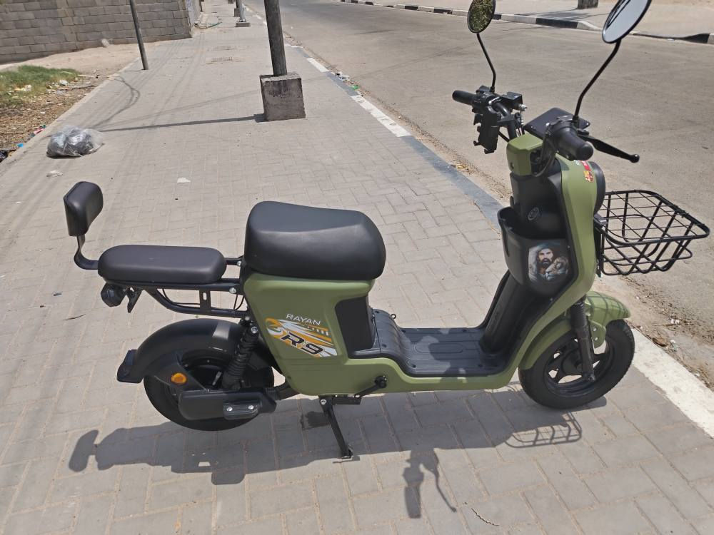 سلام عليكم ورحمة الله
دراجه شحن جديده استخدام شهر ونص
موديل 2025
كلشي شغال نضاافه فوول
دبل سويج
دبل أشاير
لايت عالي وناصي
 5بطاريات سعه ٢٦
الون زيتوني طافي مميز 💫
حجم الدراجه ١٦
ملف شاشه العقل أشارت البطاريات كلشي شغال وماكو اي عطل
السعر ٥٠٠
مكاني الزبير الريسز
رقمي 0777 480 5810 الزبير, البصرة
