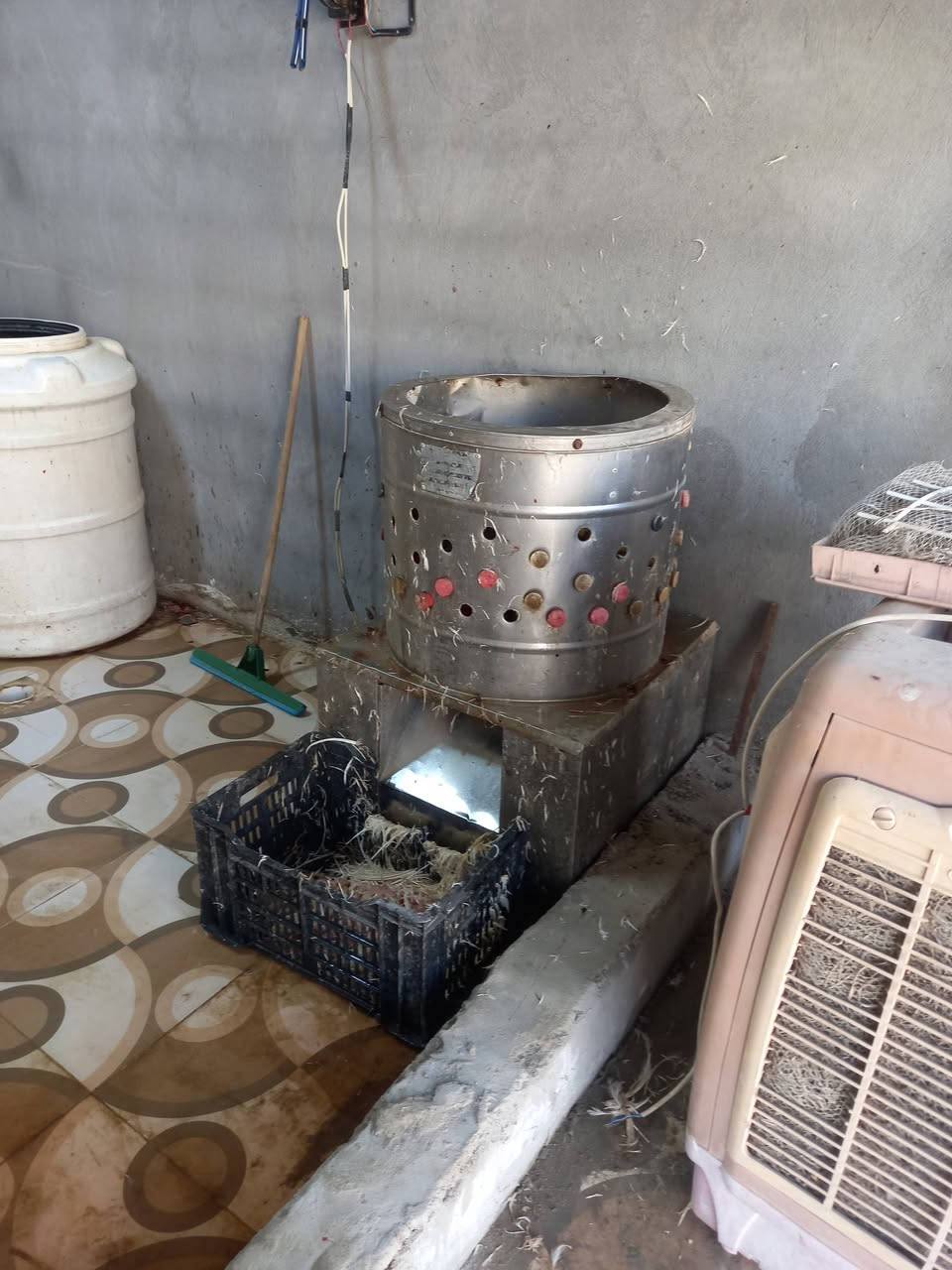 اغراض  محل دجاج ابيعهن كلهن الاستفسار واتساب ***********
