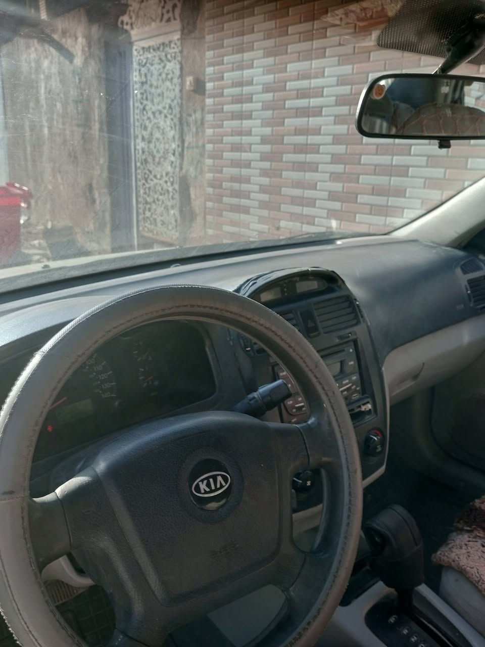 كيه اسبكترا 2004 رقم اربيل القديم مكينة 2000 لا تنقص ولا تبخر حدادية جديدة تبريد بي ليك ضررها بالجنطة ما واصل للحوض 
سعرها 55 ورقه وبيها مجال 
مكانها نجف شارع المطار 
***********
