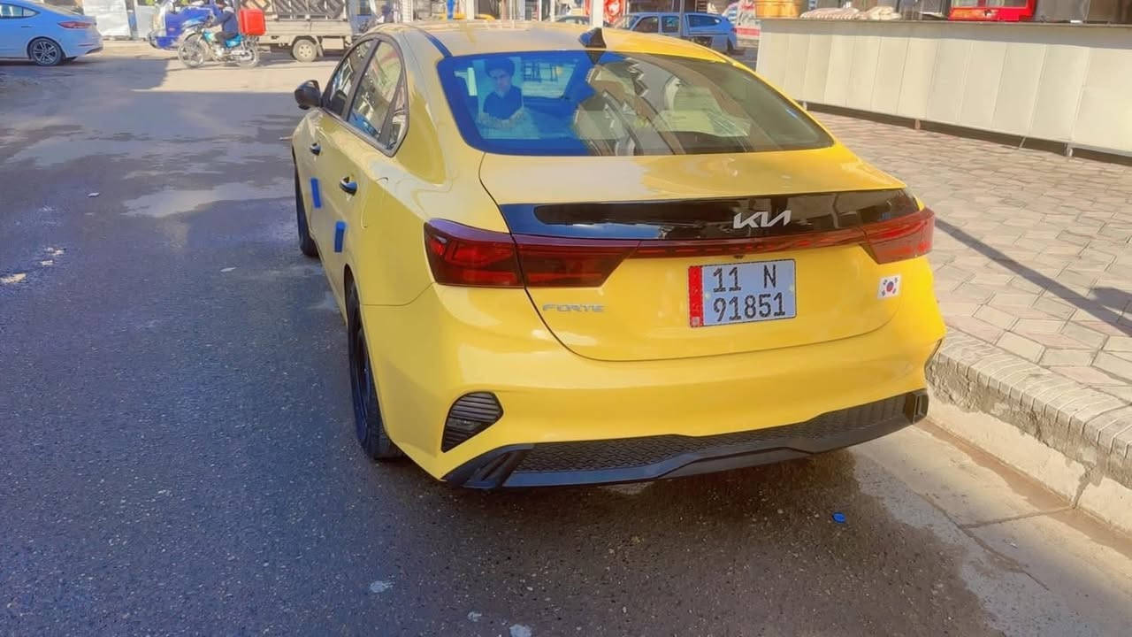 كيا فورتي23 حادثها موجود بل المنشور وبيها طخات بل الباب السائق والخلف السائق وطخه بخشم لبنيد مابيها تبديل ماشيه46ميل نص فول 
تخم تاير جديد وتحكمات جهتين تبريد ثلج صدر بلادي دوشمه جديده منظومه غاز ⛽️ مصفره السيارة من الهيئه تاخذ تحويل ثاني يوم السعر162$مراوس بخصوري 
رقم (***********)
اتصل وتدلل ما يعجبك المنشور لاتعلق ادعيلنه بل الرزق مامتواجد على الخاص
