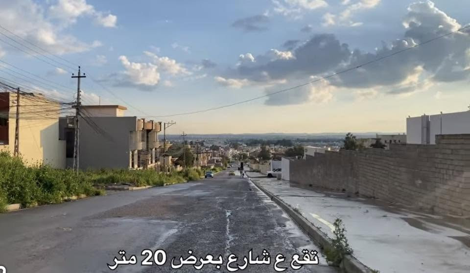 ارض للبيع حي جابر بن حيان مقابل حي العربي 

موقع الارض مميز جدآ 

تقع على شارع 20 متر 

مساحة الارض 105 متر واجهه 7.5 

الارض بيها زيادة 15 متر 

للاستفسار اكثر مراجعة مكتب العمران او الاتصال على الارقام التالية 

***********
***********
