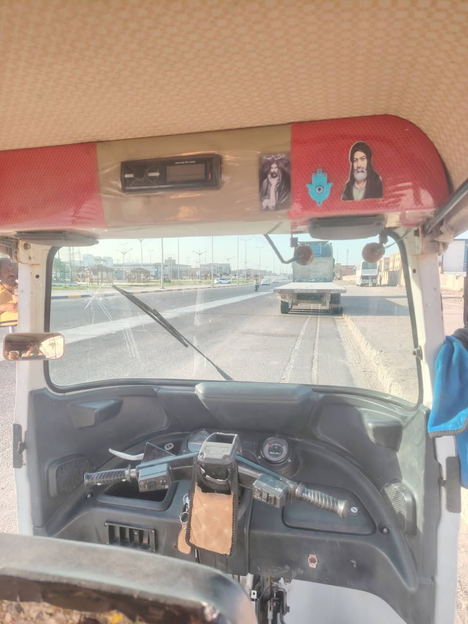 سلام عليكم تكتك لبيع موديل 22 شهر 11 تحويل ثاني يوم المكينه مجفته معمره دوس سعر 7250 بصره 5ميل ***********
