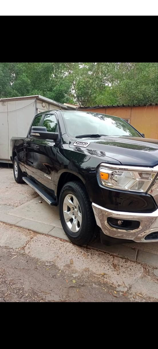 سلام عليكم ورحمة الله وبركاته للبيع اوالمراوس حسب القناعه دوج رام بك هورن موديل ٢٠٢٢ رقم بغداد تحويل مباشر نص فول ماشيه ٥٩ حادث باب البدي الخلفي الشراي يتصل على رقم *********** ملاحظه السياره جديده
