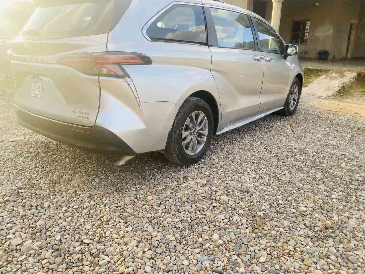 سلام عليكم
تيوتا سينا للبيع او مراوس حسب القناعه 

موديل 2024فول مواصفات XLE

منفيست تتسجل جميع المحافضات رقم مجاني ع الدوله  

ضررها بالمنشور صفحه بدون دواخل السعر 210وبيها مجال العنوان صلاح الدين بيجي ناحيه الحجاج  للآستفسار اكثر الاتصال ***********
