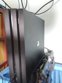 بلايستيشن ٤ برو