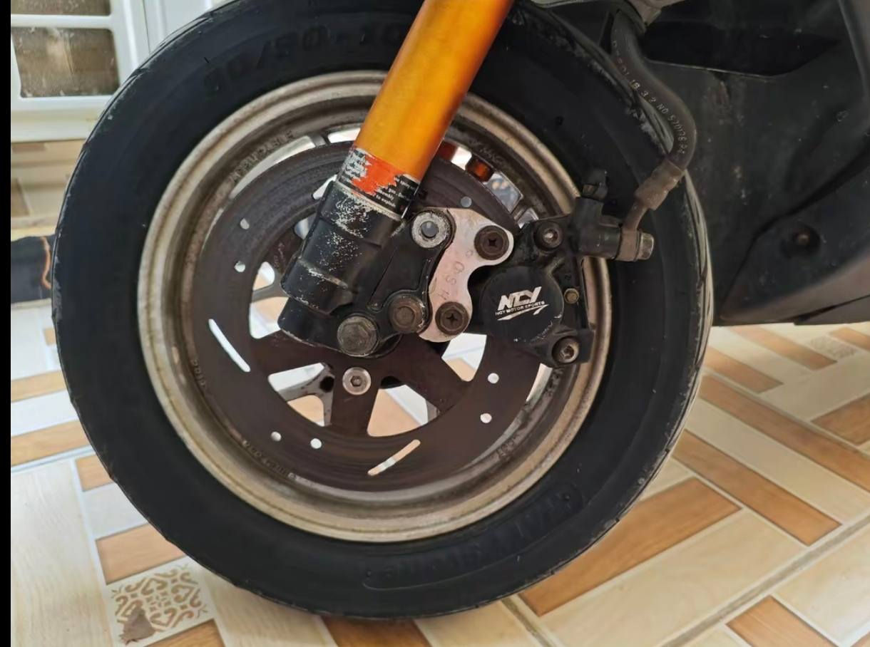 للبيع
صالنصة صجمية
 ويل بلادي وكصب NCY
صدر امامي Dy
فج ncy
ملقط RGS
دبل خلفي 
والدراجة 55 بلادي 
جانت يم سنجاري
واتساب ***********
