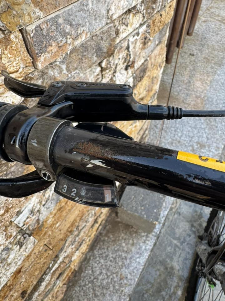 السلام عليكم ❤️
اللهم صلي على محمد وال محمد

متوفر دراجة جبلي ماركة CANNONDALE الأميركية ❤️🔥

حجم 27.5  فريم  رياضي عالي حلوة استعراضية 

سيت ((9*3))   التوس حديث 

بريكات هايدروليك تيكترو ❤️‍🔥

مدة سرج دبل ماركز zoom

دراجة مابيها اي نقص وين متريد طير بيها  ونظافة. 100%

سعرها 320 الف بيها مجال للجاد
توصيل موجود

مكاني بابل -***********
