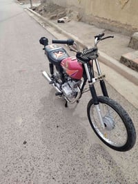 دراجه لبيع بدون 07705599336