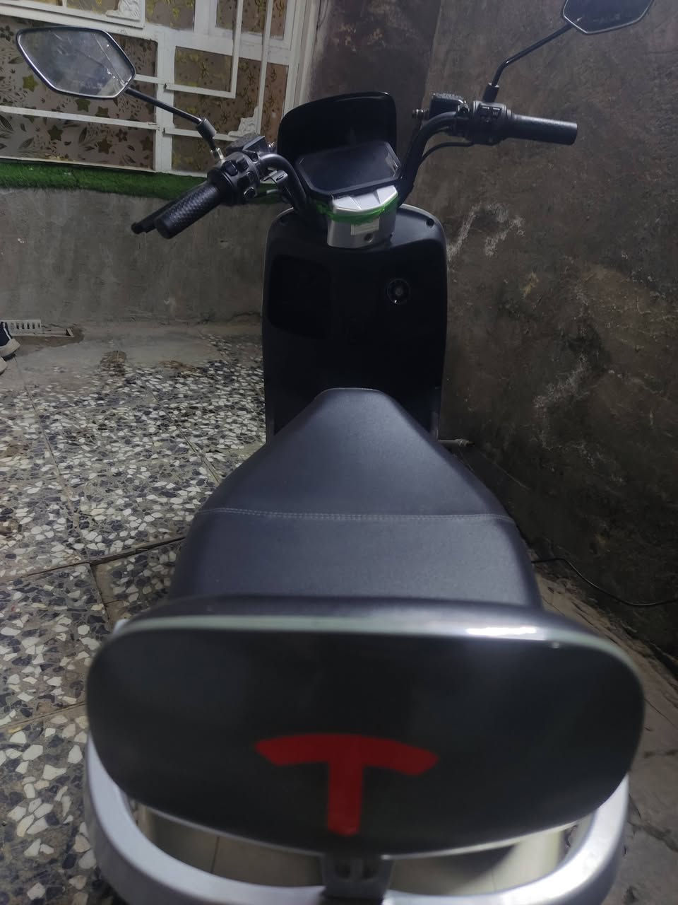 السلام عليكم دراجه شحن الريان دراجه فول بصمات 2 لايت زنون عالي ناصي اشاير كامله مكمله بعدهه جديده مامتعوبه ابد دراجه تاخذهه تترحملي مكانهه بغداد الجديده او المشتل  الشحنه لوحده تمشيك ٧٠كيلو حقيقي سعر ٩٥٠وبيهه مجال لشراي ***********
