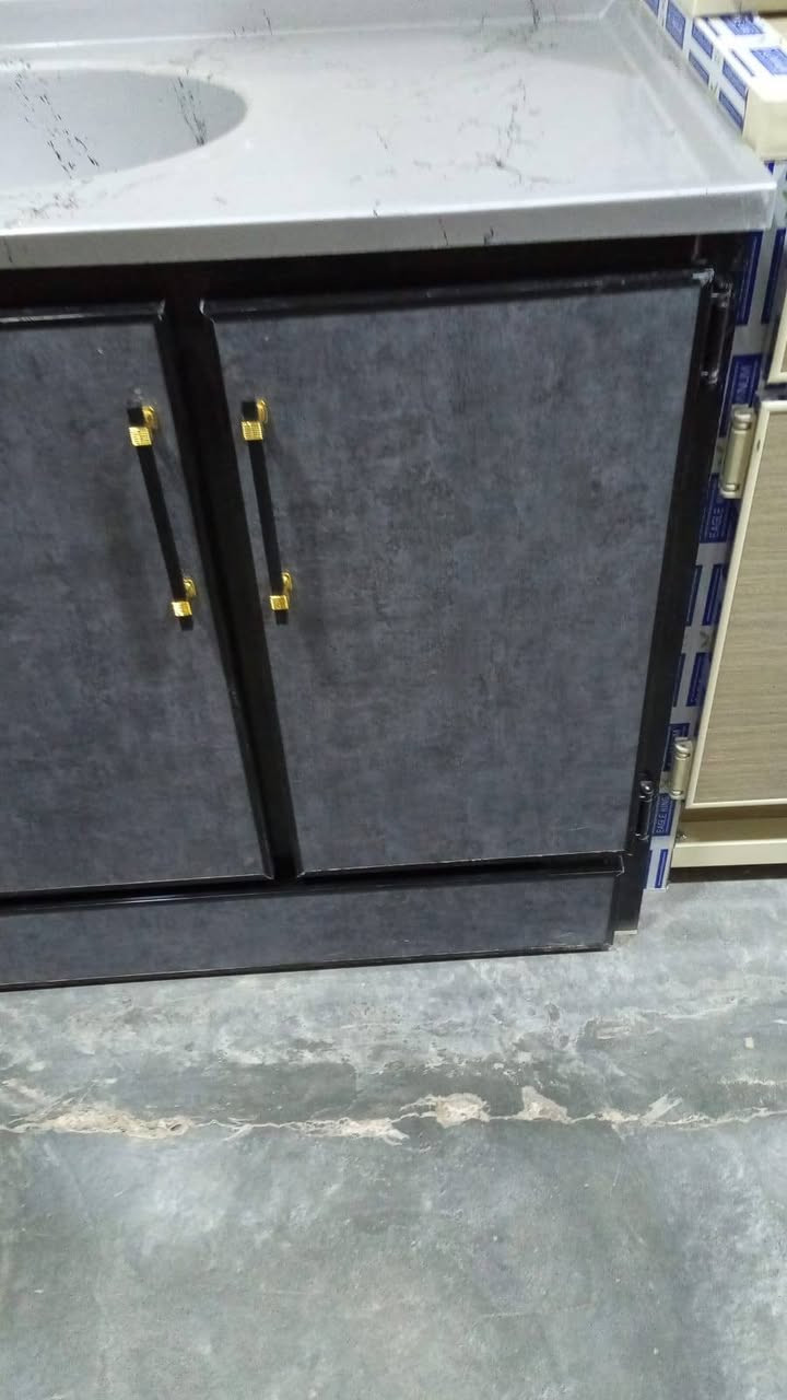 (بسم الله الرحمن الرحيم) نزلت وجبه🔥 كاونترات وكناتير مرتبه جديد مثل الي بل صوره وانظف بل حقيقه متوفر جمله ومفرد اللون حسب الطلب قياس المرمر حسب الطلب (متر) (مترين)(متر ونص)
العنوان 📍الرمادي :الدواجن📍للتواصل📞:***********
